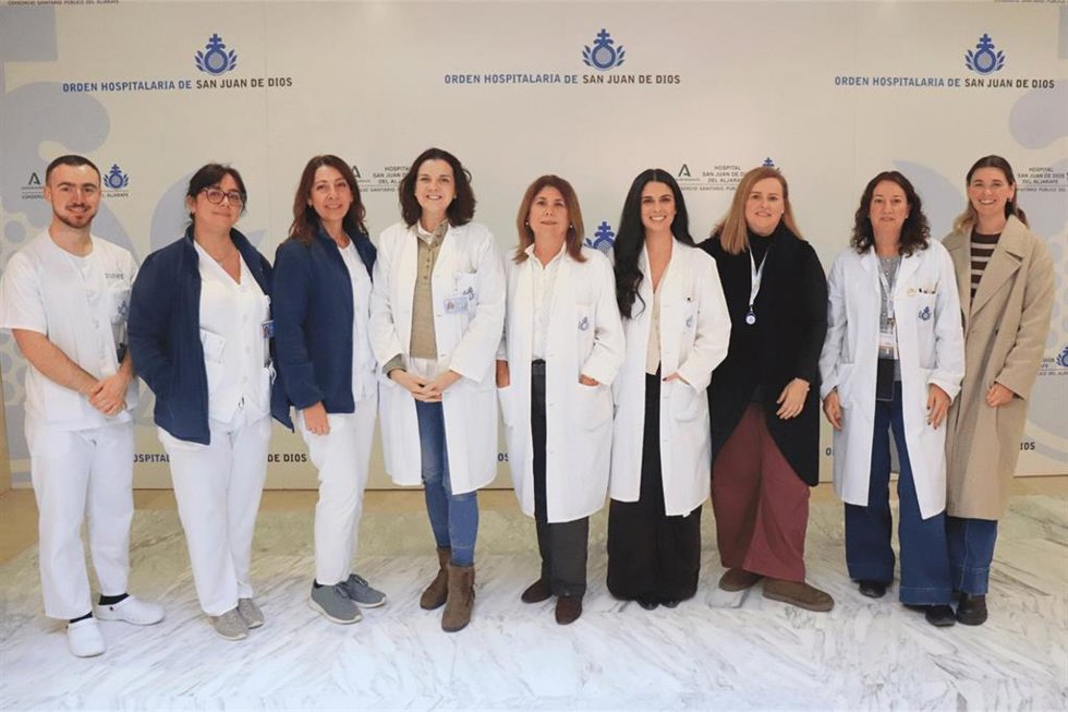 Equipo de profesionales del Hospital San Juan de Dios del Aljarafe que imparten el taller.