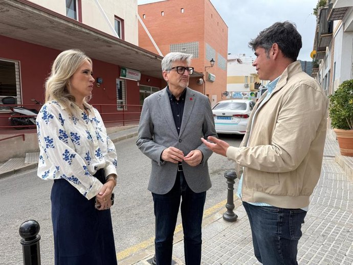 El secretario general del PSOE de Málaga, Josele Aguilar, la diputada provincial y secretaria general del PSOE local, Patricia Alba, y el portavoz socialista en el Ayuntamiento, David Márquez.