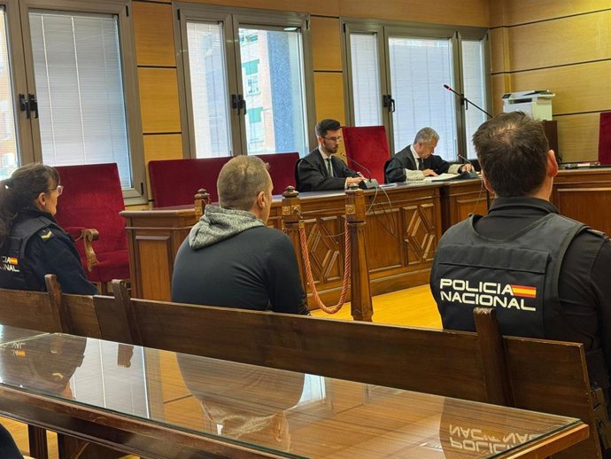 Hombre que ha sido condenado a diez años de prisión por intentar asesinar a su mujer en Alcázar de San Juan.