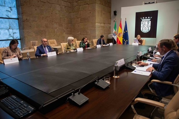Reunión del Consejo de Gobierno de la Junta de Extremadura en funciones
