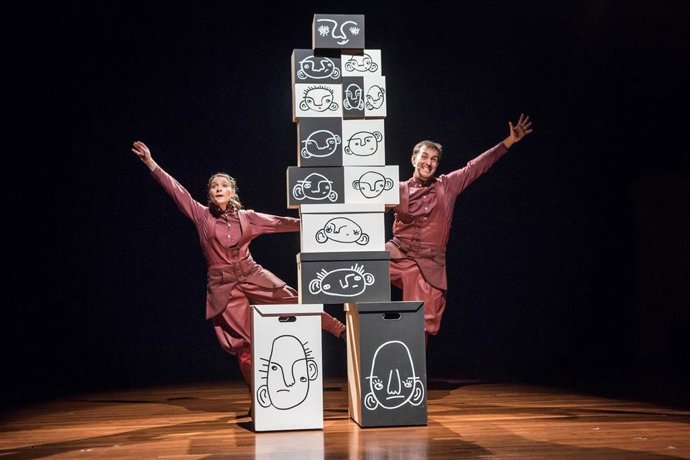 Escena de 'Lucila, luces de Gabriela', de Teloncillo Teatro y Teatro de Ocasión.