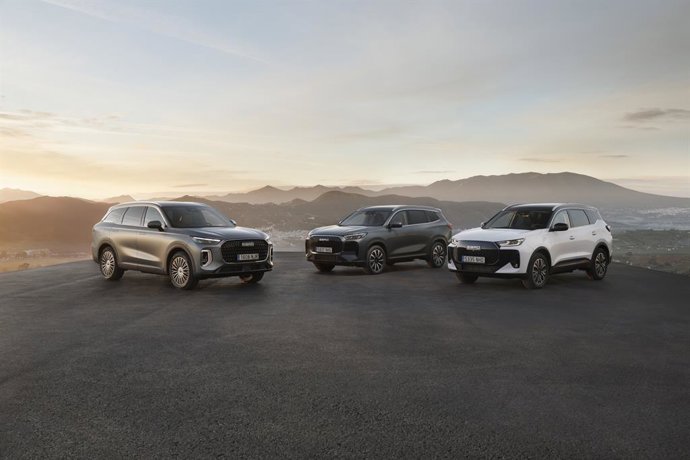 Archivo - Los modelos Ebro s700 PHEV, Ebro s800 PHEV y Ebro s900 PHEV.