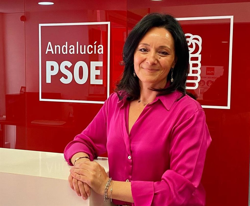 La secretaria general del PSOE de Córdoba, Rafi Crespín, en la sede provincial de su partido.