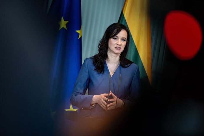 Archivo - Arquivo - 29 de janeiro de 2026, Berlim: Inga Ruginiene, primeira-ministra da Lituânia, discursa durante uma coletiva de imprensa conjunta com o chanceler Merz (não aparece na foto) na Chancelaria Alemã, em Berlim. Foto: Fabian Sommer/dpa