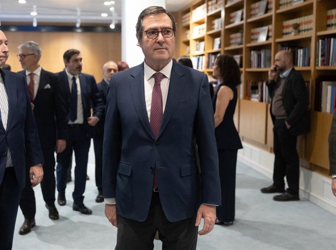 El presidente de CEOE, Antonio Garamendi