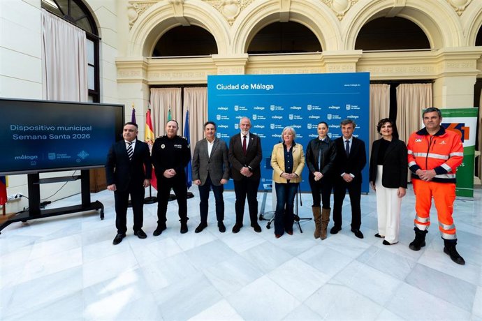 La presentación del dispositivo especial de movilidad a causa de la Semana Santa 2026 en Málaga.