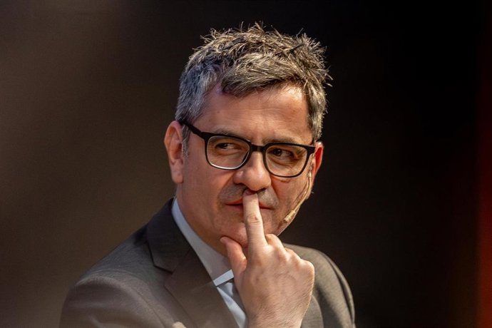 El ministro de la Presidencia, Justicia y Relaciones con las Cortes, Félix Bolaños, durante un coloquio con motivo de la publicación del libro ‘Sobre el imperio de la ley’, de Javier Cremades, en Forbes House, a 23 de febrero de 2026, en Madrid (España).