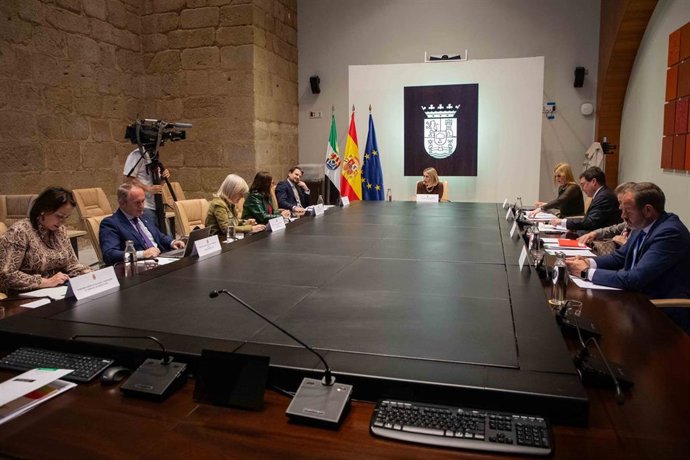 Reunión del Consejo de Gobierno en funciones de la Junta de Extremadura