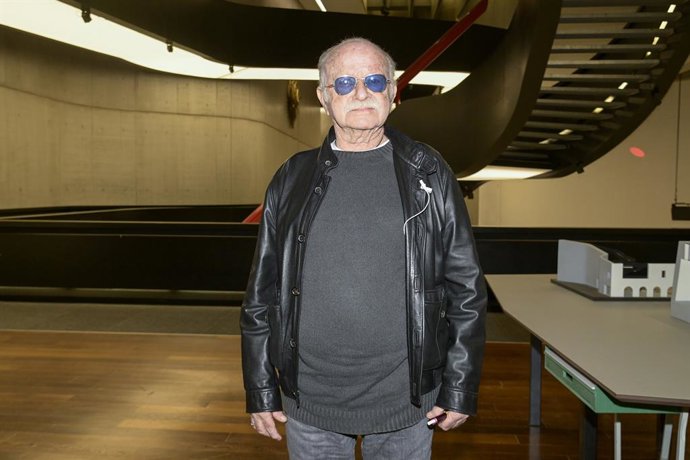 Archivo - Foto Fabrizio Corradetti/LaPresse15 Dicembre 2023 Roma, Italia Spettacolo.MAXXI - Museo nazionale delle arti del XXI secolo .Presentazione del libro "Cosa faro' da grande" I miei primi 90 anni di Gino Paoli.Nella foto: Gino Paoli