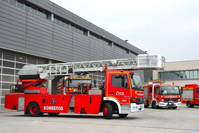 Archivo - Imagen de archivo de vehículos del Cuerpo de Bomberos de Alcorcón