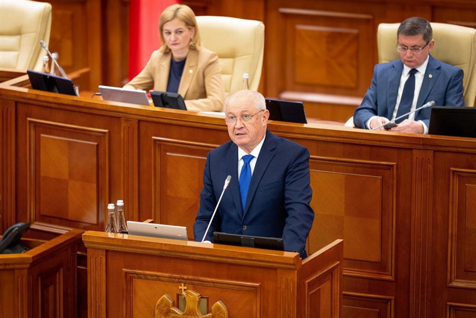 Archivo - El primer ministro de Moldavia, Alexandru Munteanu.