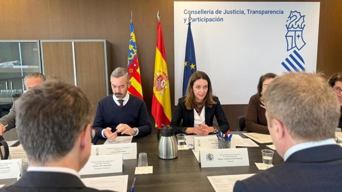 La Comissió Mixta integrada per la Conselleria de Justícia, Transparència i Participació i el Tribunal Superior de Justícia de la Comunitat Valenciana (TSJCV), reunida per tercera vegada en menys d'un any