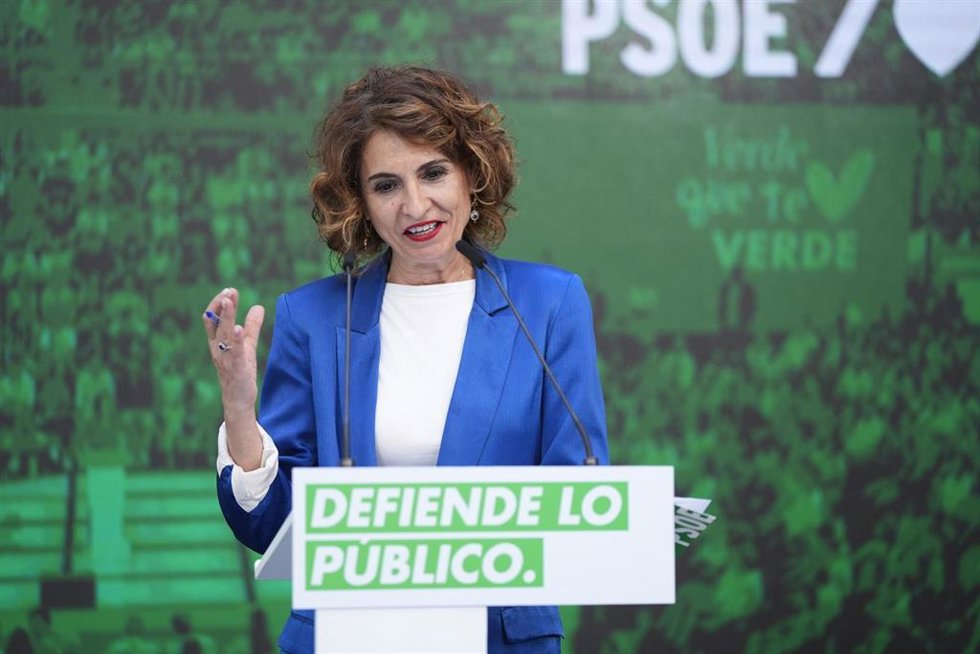 La secretaria general del PSOE-A y candidata a la Presidencia de la Junta de Andalucía, María Jesús Montero, ofrece una rueda de prensa, para abordar asuntos en relación a la convocatoria de elecciones en Andalucía. A 24 de marzo de 2026, en Sevilla (Anda