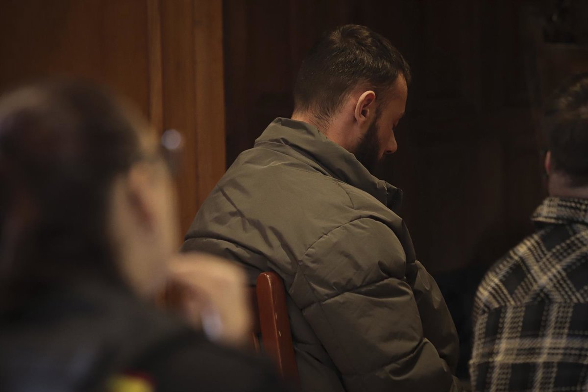 El acusado de acuchillar a un joven en Salceda en 2019 se declara inocente:  Nunca tuve problemas con nadie 