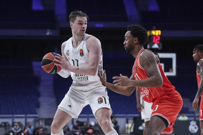 Mario Hezonja, en un partido del Real Madrid contra el Hapoel Tel Aviv.