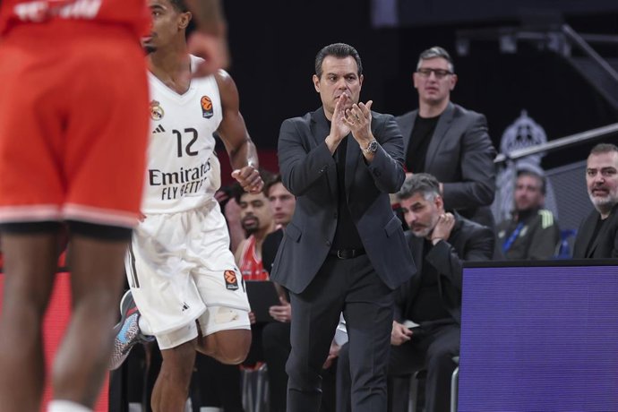 Dimitris Itoudis, entrenador del Hapoel IBI Tel Aviv.