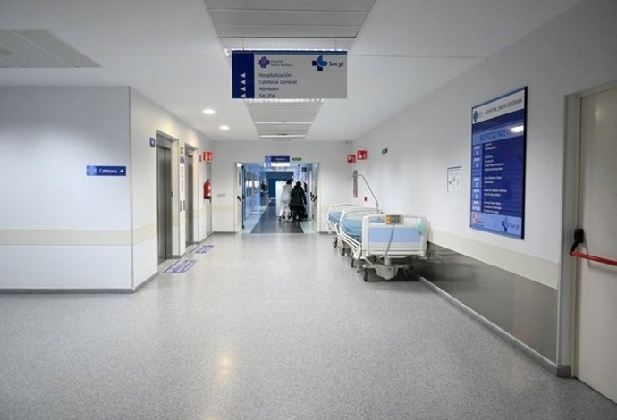 Archivo - CLeón.- Canceladas 52.124 consultas, 1.162 cirugías y 2.468 pruebas en CyL por la huelga de médicos de esta semana