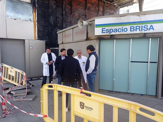 El SMS inicia la rehabilitación de la fachada del hospital Santa Lucía para reparar los daños causados por el incendio