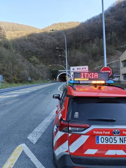 Vehículo de la Policía Foral.