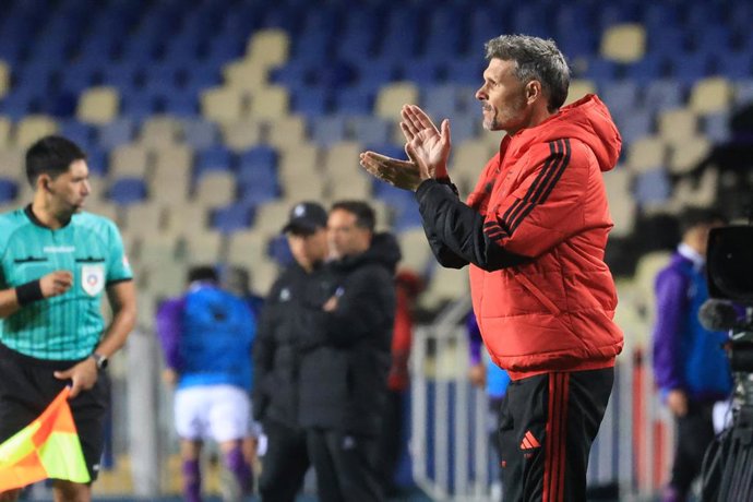 Futbol, Deportes Concepcion vs Colo Colo Fase de grupos, Copa de la Liga 2026. El entrenador de Colo Colo Fernando Ortiz es fotografiado durante el partido de primera division contra Deportes Concepciónn disputado en el estadio Ester Roa de Concepcion,