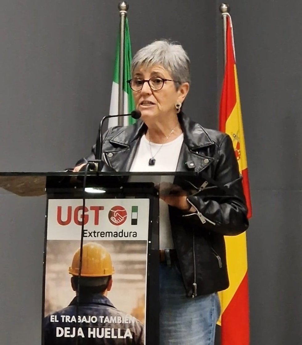 La secretaria general de UGT Extremadura, Patrocinio Sánchez, en la inauguración de la Jornada ‘Cáncer de origen laboral’