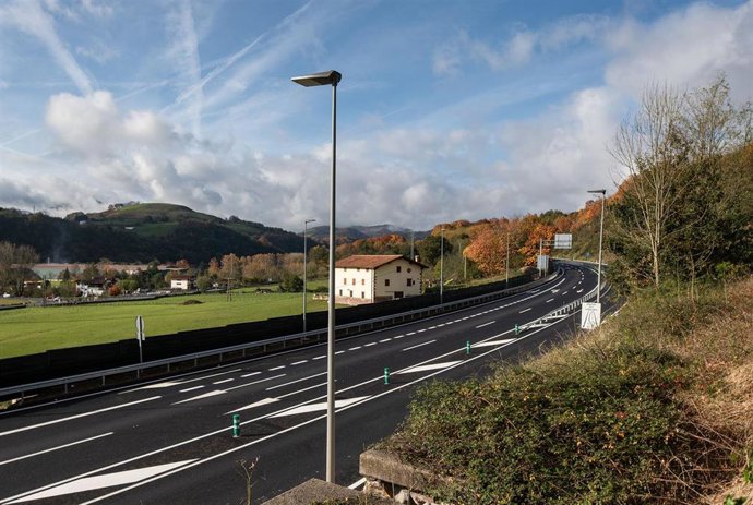 Archivo - Imagen de la N-121-A a su paso por Sunbilla