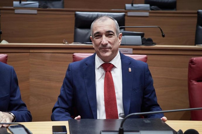 Archivo - El consejero de Cohesión Territorial del Gobierno de Navarra, Óscar Chivite.