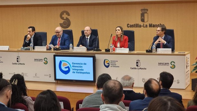 Inauguración de la I Jornada de Investigación Sanitaria de la Gerencia de Atención Integrada de Valdepeñas.