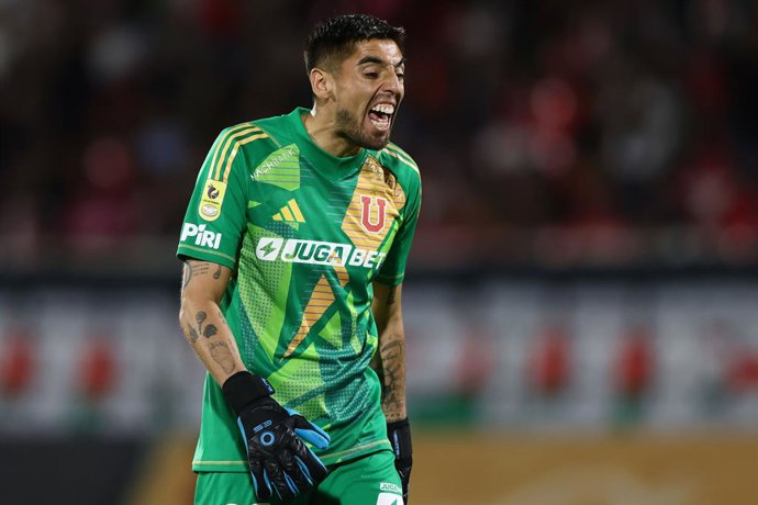 Futbol, Palestino vs Universidad de Chile Fecha 3, Liga de Primera 2026. El jugador de Universidad de Chile Gabriel Castellon, es fotografiado durante un partido de  primera disputado en el estadio Municipal de La Cisterna en Santiago,