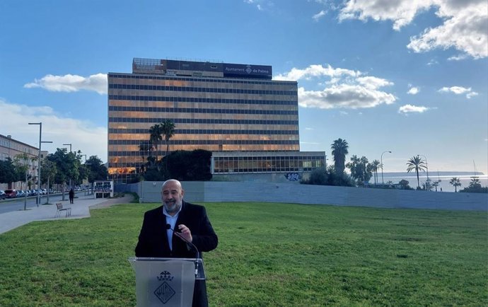 Archivo - El alcalde de Palma, Jaime Martínez, en la presentación del concurso de ideas para el entorno de Gesa.