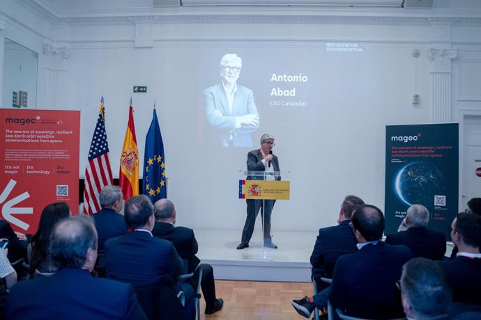 El CEO de 'Canarysat', Antonio Abad, durante  la feria internacional 'Satellite Show 2026'.