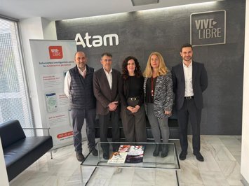 Un proyecto de la ATAM ha implementado tecnología de teleasistencia para promover la autonomía y mejorar la calidad de vida de las personas con dependencia.