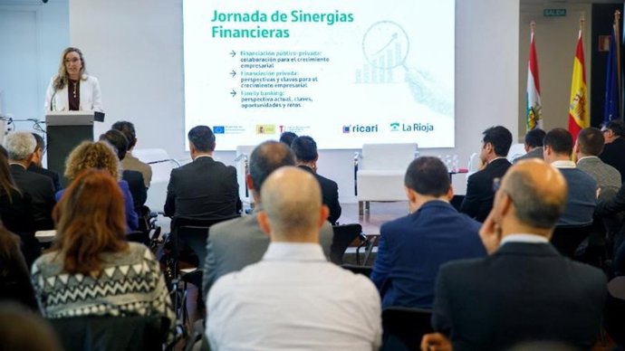 Gobierno riojano y Ricari abordan en una jornada la colaboración público-privada como motor de crecimiento empresarial