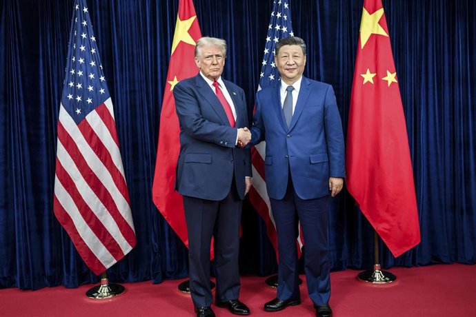 Archivo - Donald Trump y Xi Jinping durante un encuentro en Busan, Corea del Sur