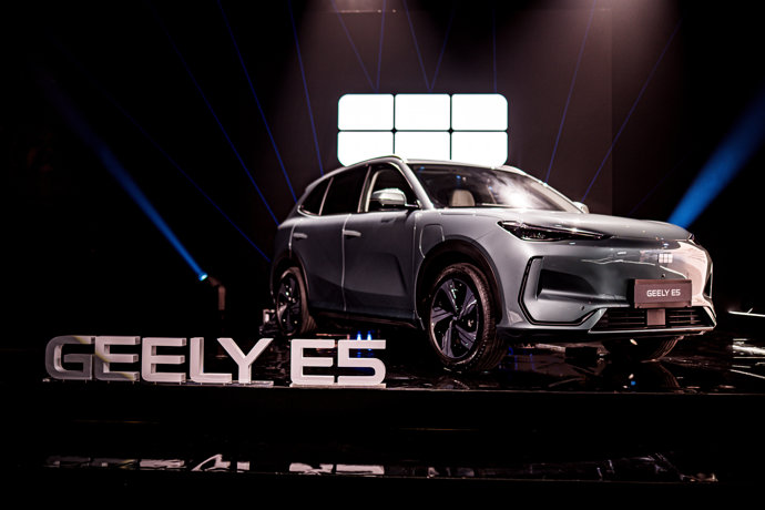Geely anuncia 9 modelos para los próximos tres años y alcanzará 100 puntos de venta en 2027