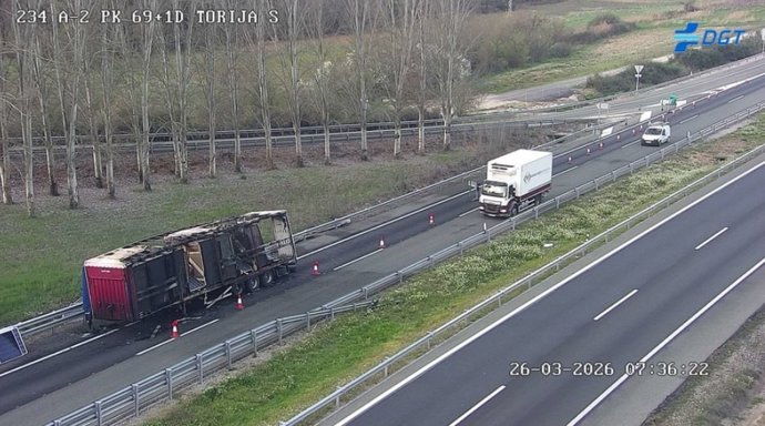 Camión accidentado en la A-2 a la altura de Torija.