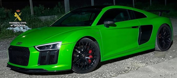 Desarticulado un grupo delictivo en la provincia de A Coruña especializado en el robo de vehículos de alta gama.