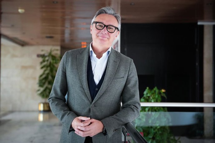 Archivo - El portavoz del grupo Vox en el Parlamento de Andalucía, Manuel Gavira, durante la entrevista concedida a Europa Press. A 06 de diciembre de 2025, en Sevilla (Andalucía, España).