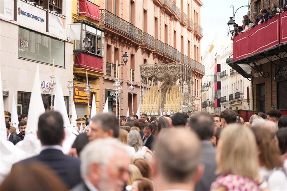 Archivo - Imágenes de las hermandades del Domingo de Ramos de Sevilla pasando por La Campana. 13 de abril de 2025 en Sevilla, Andalucía (España). 