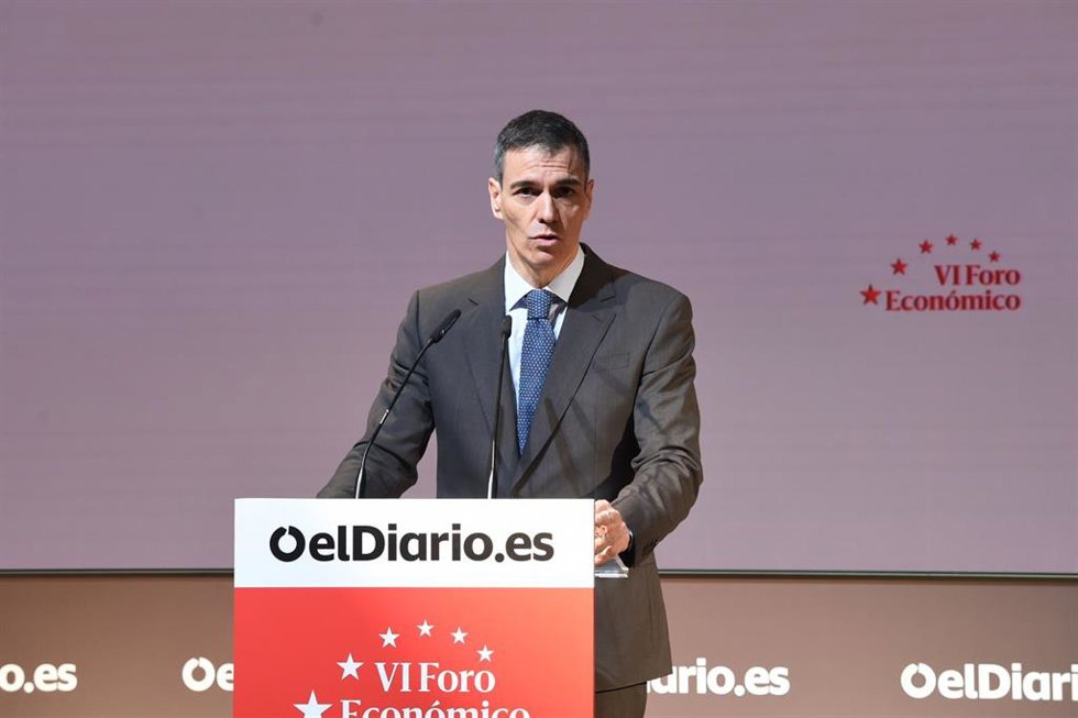 El presidente del Gobierno, Pedro sánchez, durante la VI edición del Foro Económico de elDiario.es, en el Colegio de Arquitectos de Madrid, a 26 de marzo de 2026, en Madrid (España). Este foro es un encuentro de referencia organizado por elDiario.es que r