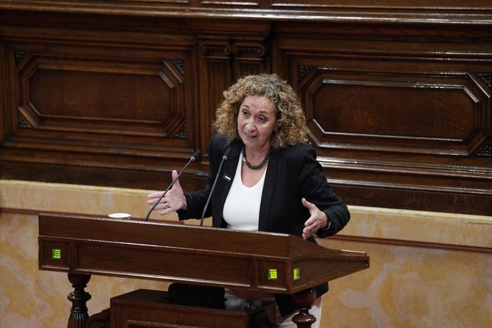 Archivo - La portavoz de Esquerra Republicana de Catalunya (ERC) en el Parlament, Ester Capella, interviene durante la tercera jornada del Debate de Política General, en el Parlament de Catalunya, a 9 de octubre de 2025, en Barcelona, Catalunya (España). 