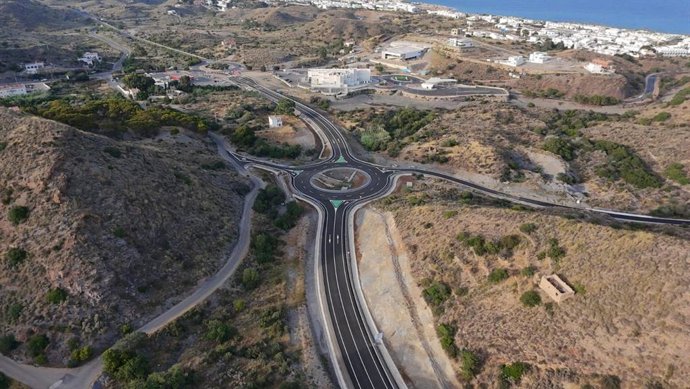 Vista aérea del segundo tramo de la variante costera de Mojácar (Almería).