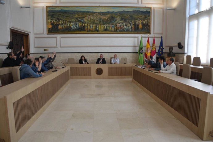 Acuerdo entre la Diputación y los sindicatos de la Mesa General Negociadora del Cpeis.