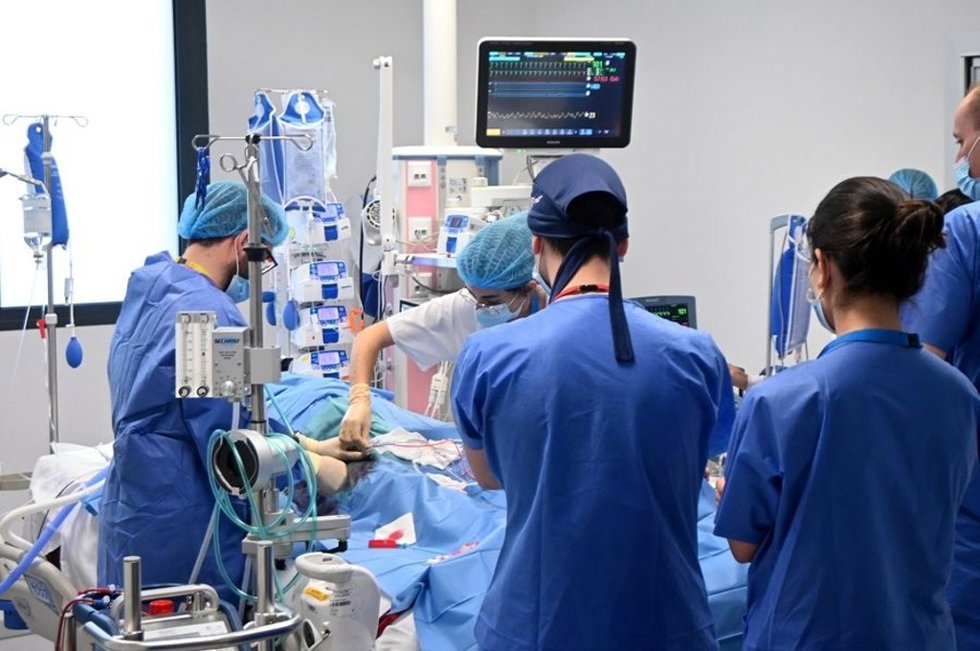 Archivo - Imagen de archivo de un quirófano en un hospital público de CyL