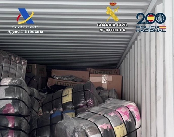 Imagen del cargamento de marihuana intervenido