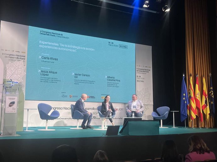 Mesa del V Congreso Nacional de Desarrollo Rural y Despoblación celebrado en Boltaña, Huesca.