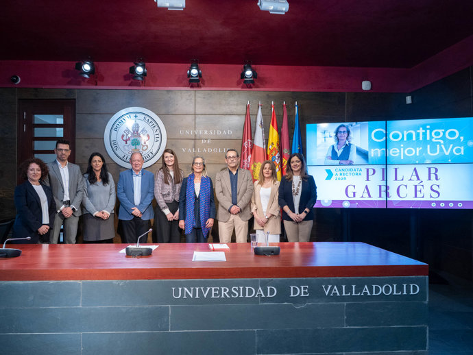 Pilar Garcés, candidata a presidir el Rectorado de la UVa, y su equipo.