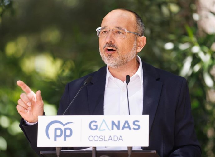 Archivo - El portavoz del PP en el Ayuntamiento de Coslada, Paco Becerra.