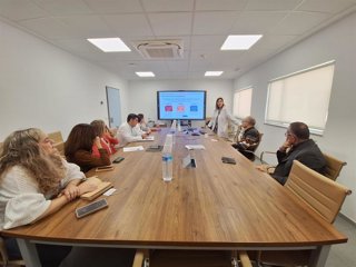 Profesionales de Hematología y Hemoterapia reunidos en Jerez para la implantación del programa de manejo de la anemia.