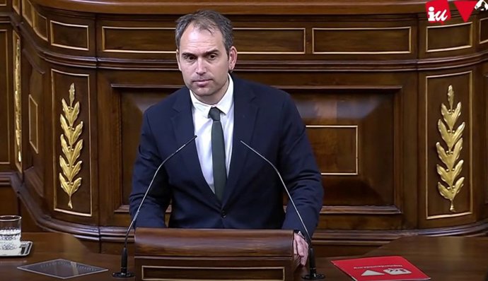 El coordinador general de IU Andalucía y diputado de Sumar, Toni Valero, en la tribunal del Congreso de los Diputados.